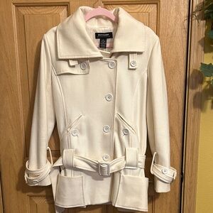 CoffeeShop Stylish Women's Cream Pea Coat, Size Medium.